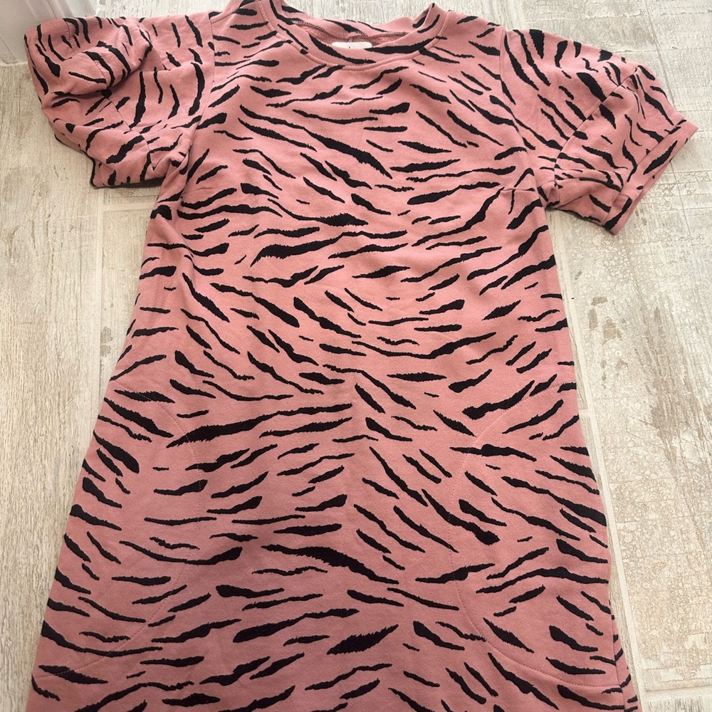 Velvet Pink and Black Patterned Top